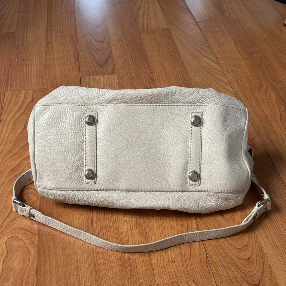 Marc by Marc Jacobs | Cream Leather Shoulder Bag - Picture 6 of 6